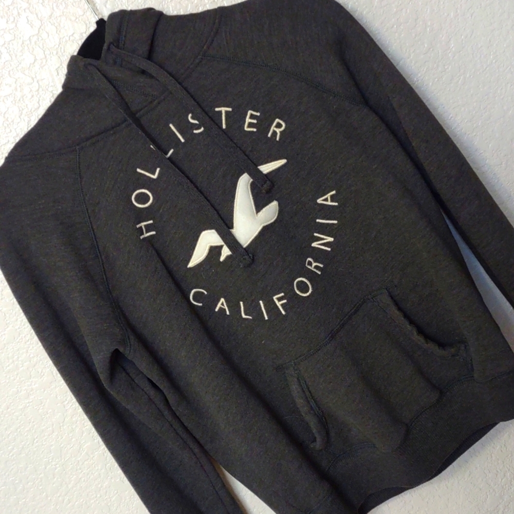Hollister pullover hoodie
